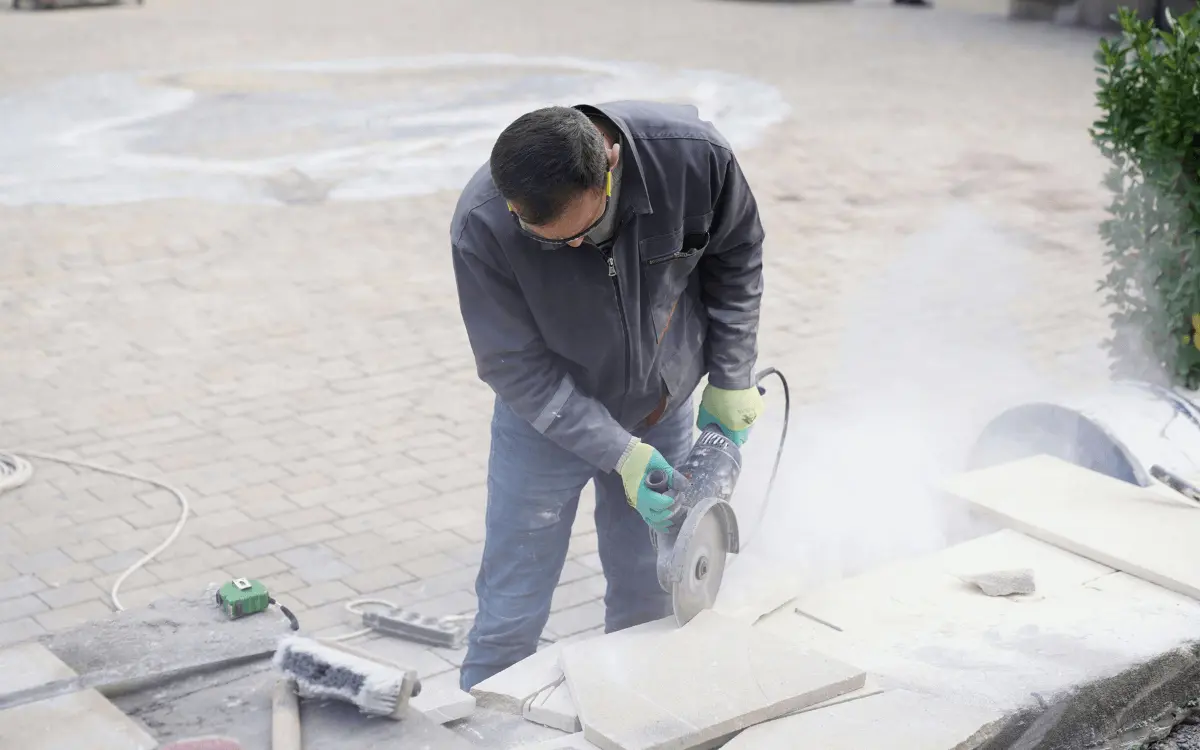 stone mason in london working